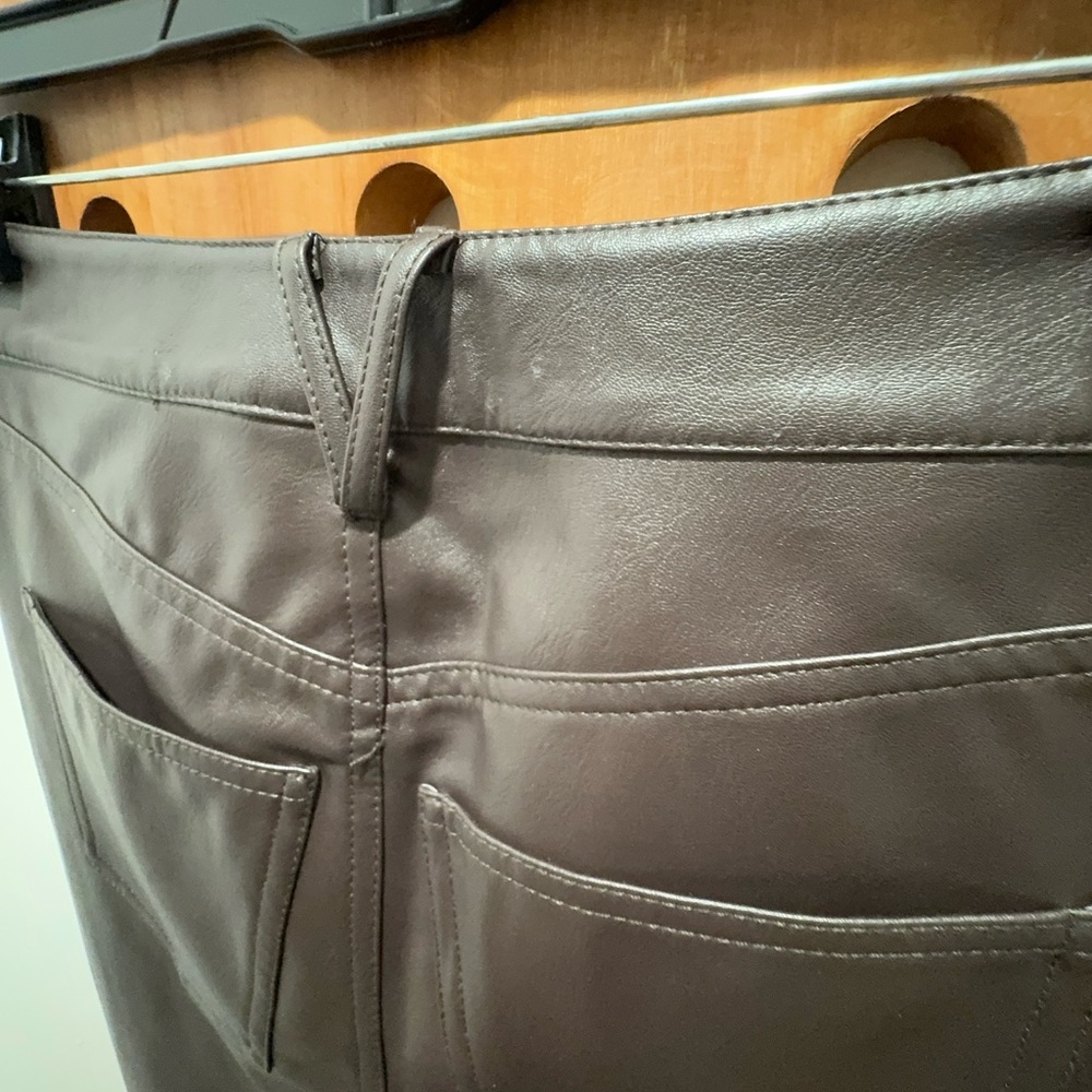 Veronica Beard High-Rise Stretch Vegan Leather Beverly Pant in Black - Picture 12 of 16